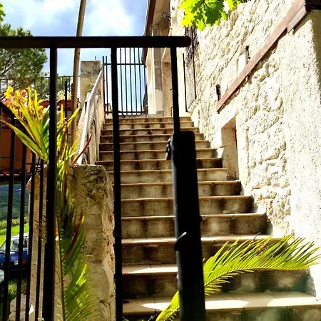 Ai Limiti • 67 • Stonehouse * Palombaro