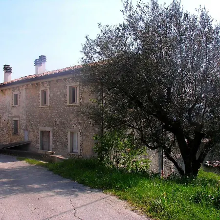 Country house Ai Limiti • 67 • Stonehouse *