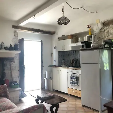 Ai Limiti • 67 • Stonehouse Летний дом