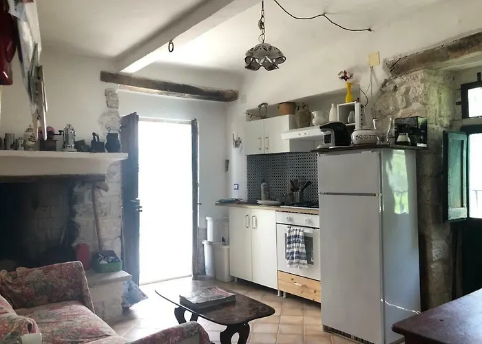 Ai Limiti • 67 • Stonehouse Летний дом